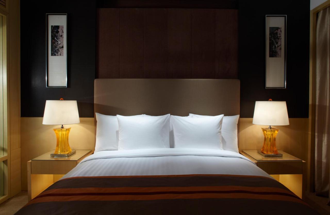 Courtyard By Marriott Shanghai Central Exterior foto